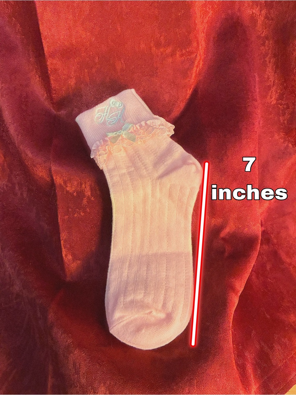 Hello Kitty Ruffle Socks - Picture 2 of 4
